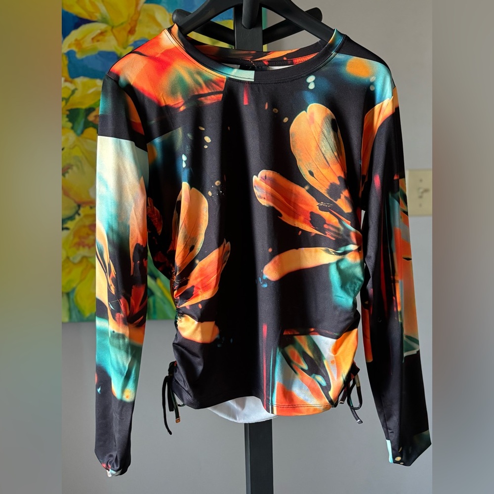 Desigual long sleeve ruched floral tee medium large
